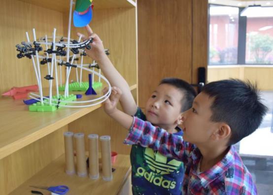 幼儿好奇照 (2)(1)