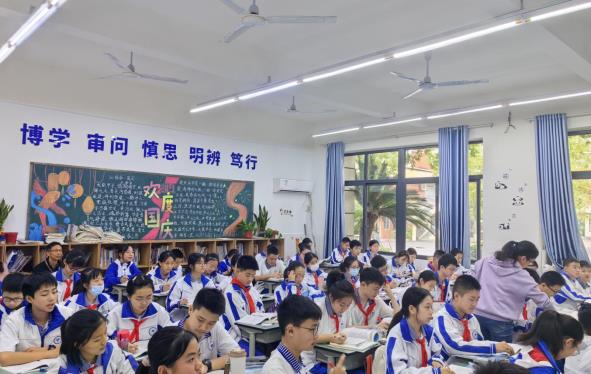 C:/Users/Administrator/Desktop/2024.10.11督学到校/微信图片_20241011145053.jpg微信图片_20241011145053