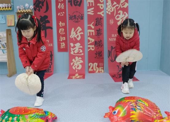 中二吧赶鸡入笼2_副本