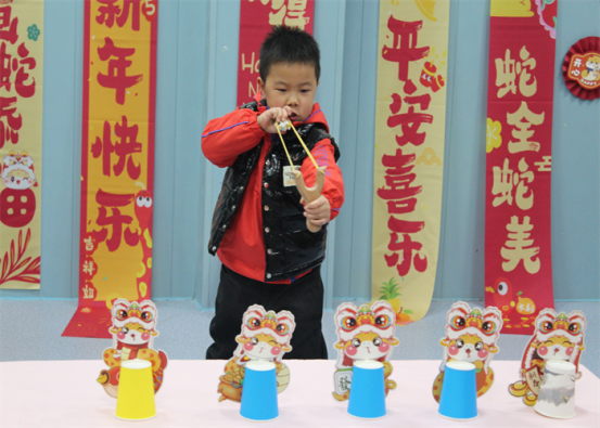 中三班年兽大作战2