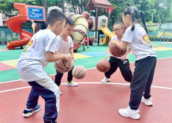 篮球操