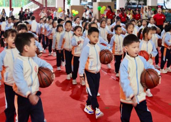 大班组篮球操 (5)