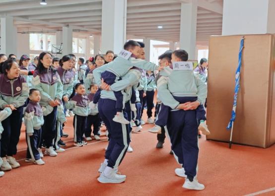 中班游戏—撕名牌 (9)