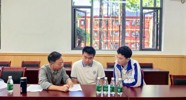 E:/2025-2026学年度上期工作/督学到校/10月13日督学到校/微信图片_20251015103608.jpg微信图片_20251015103608