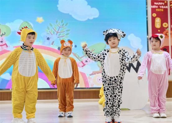 大一班《丑小鸭》  (2)