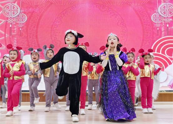 大二班《老鼠嫁女》 (2)