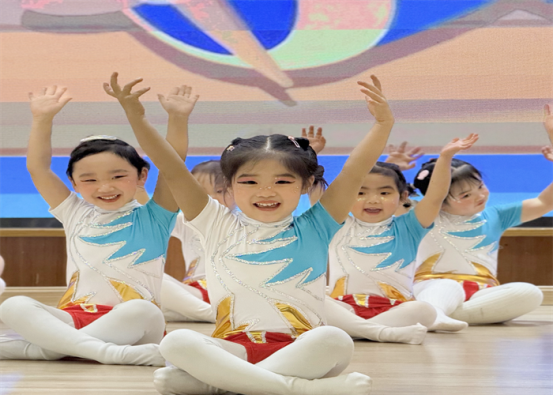 小班体操《我的情绪小怪兽》 (2)