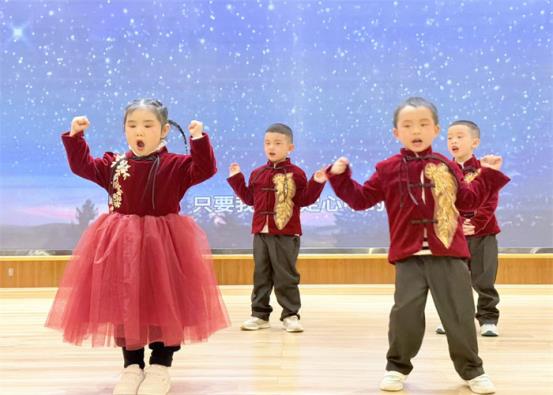 中一班小主持《星空下的愿望》 (1)