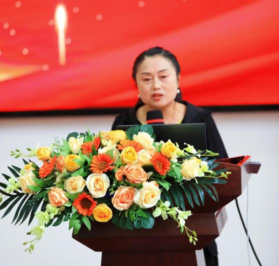 3.家长代表发言