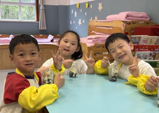 大三班品尝 (2)