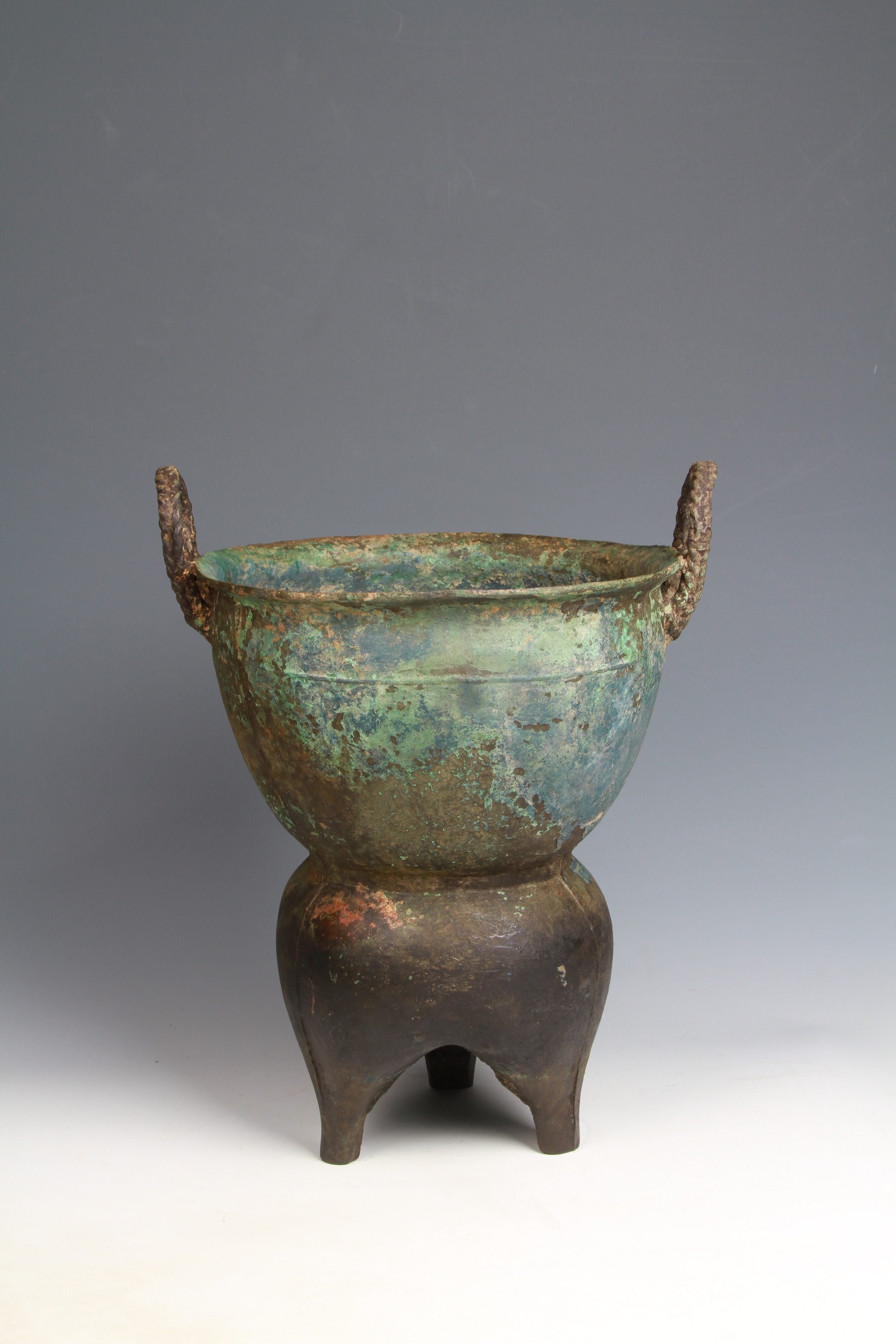 铜甗-曲沃县晋国博物馆