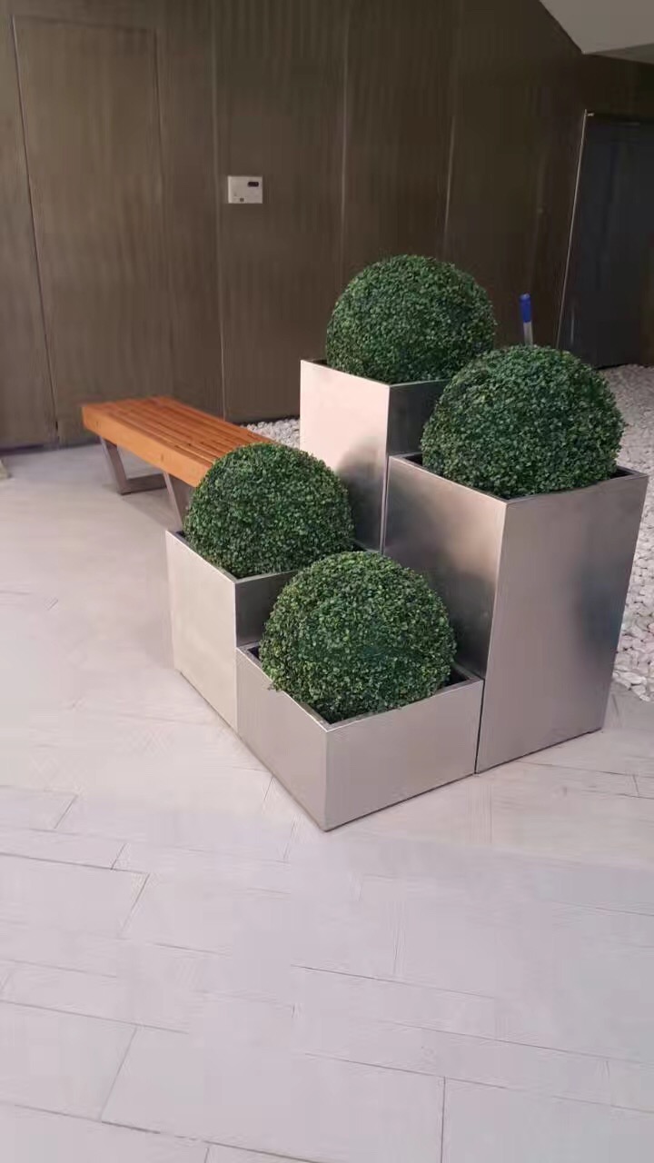 金属花箱