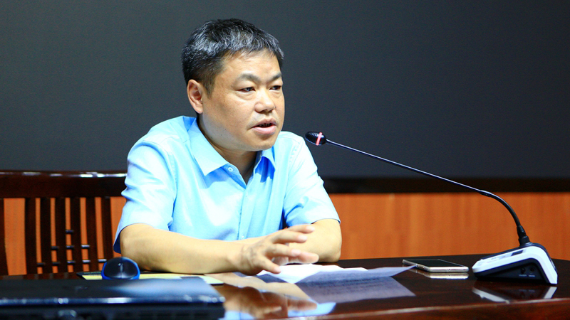 科学布局秣马厉兵巴东一中召开新学年工作会议