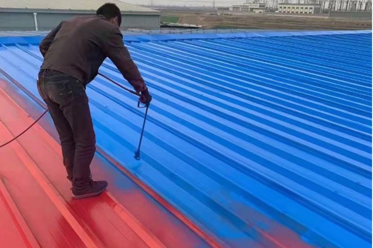彩钢瓦翻新喷漆工艺(彩钢瓦翻新喷漆施工工艺)