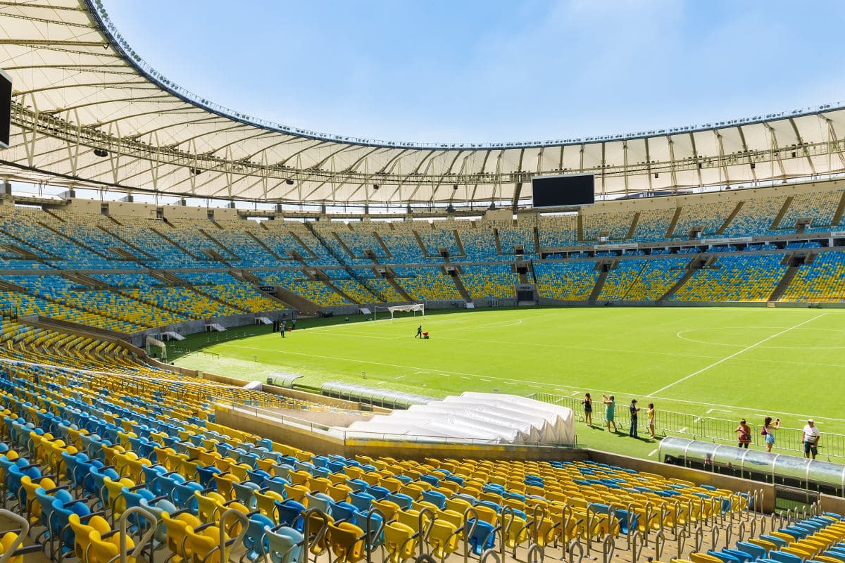 interior-estadio-maracana