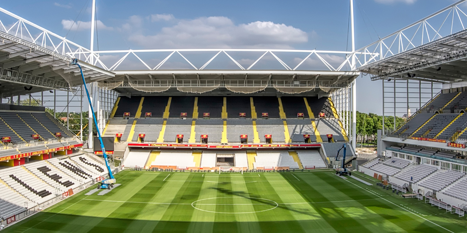 pro_solproj_comspo_stade_bollaert_lens_desktop_med01_0