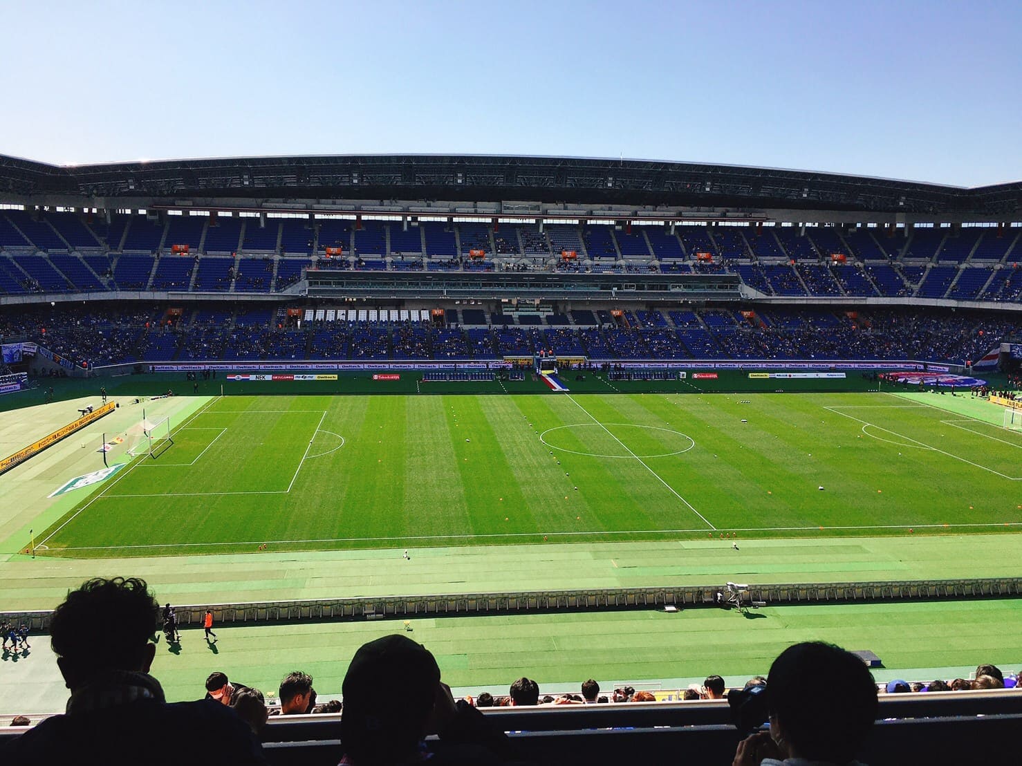 横浜文化体育館 | Stadiums and Arenas