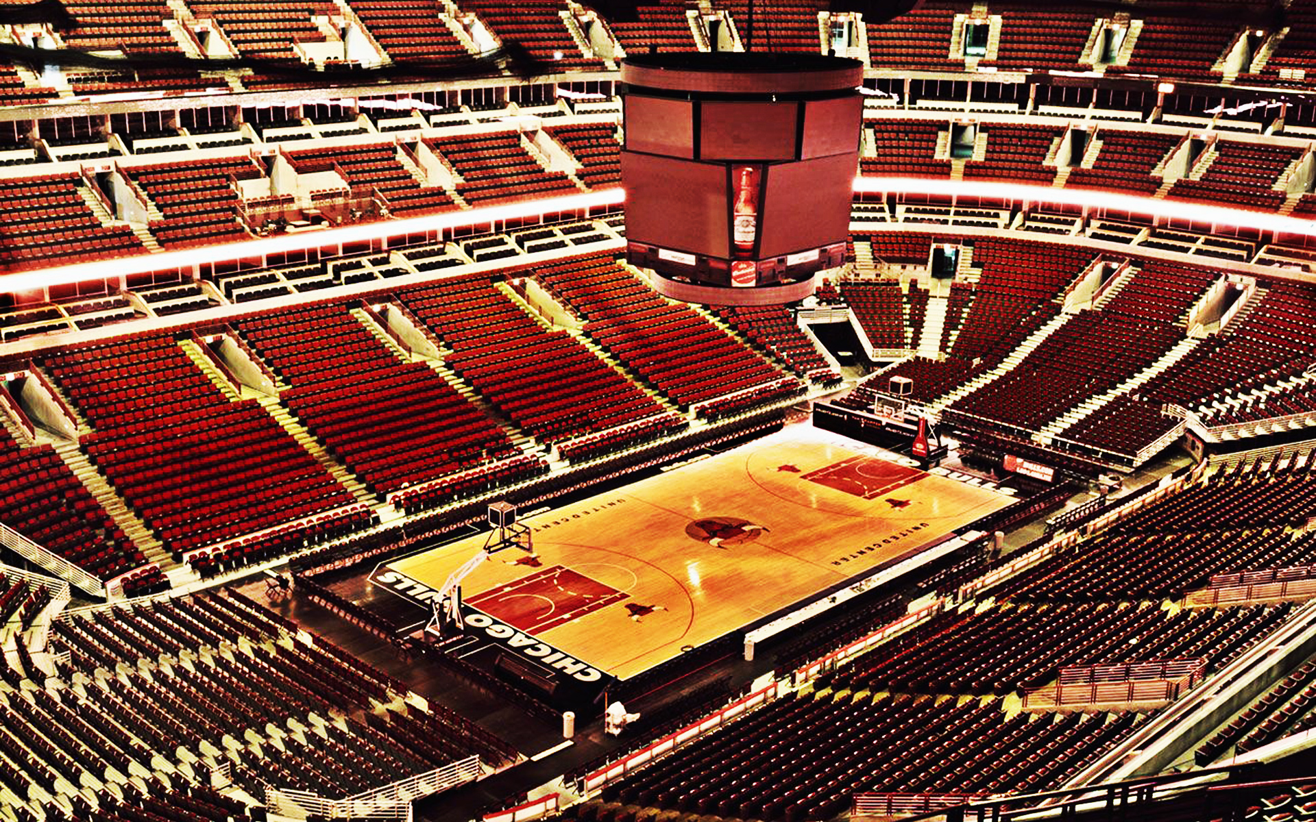 united-center-basketball-stadium-chicago-illinois-usa