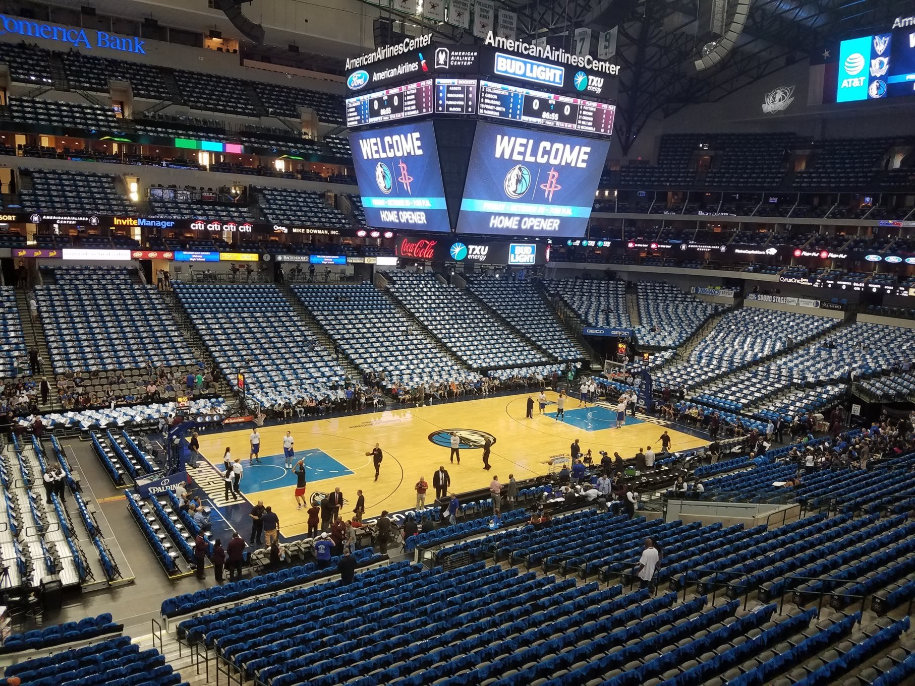 American-Airlines-Center-Section-220-Row-A-on-10-28-2016k