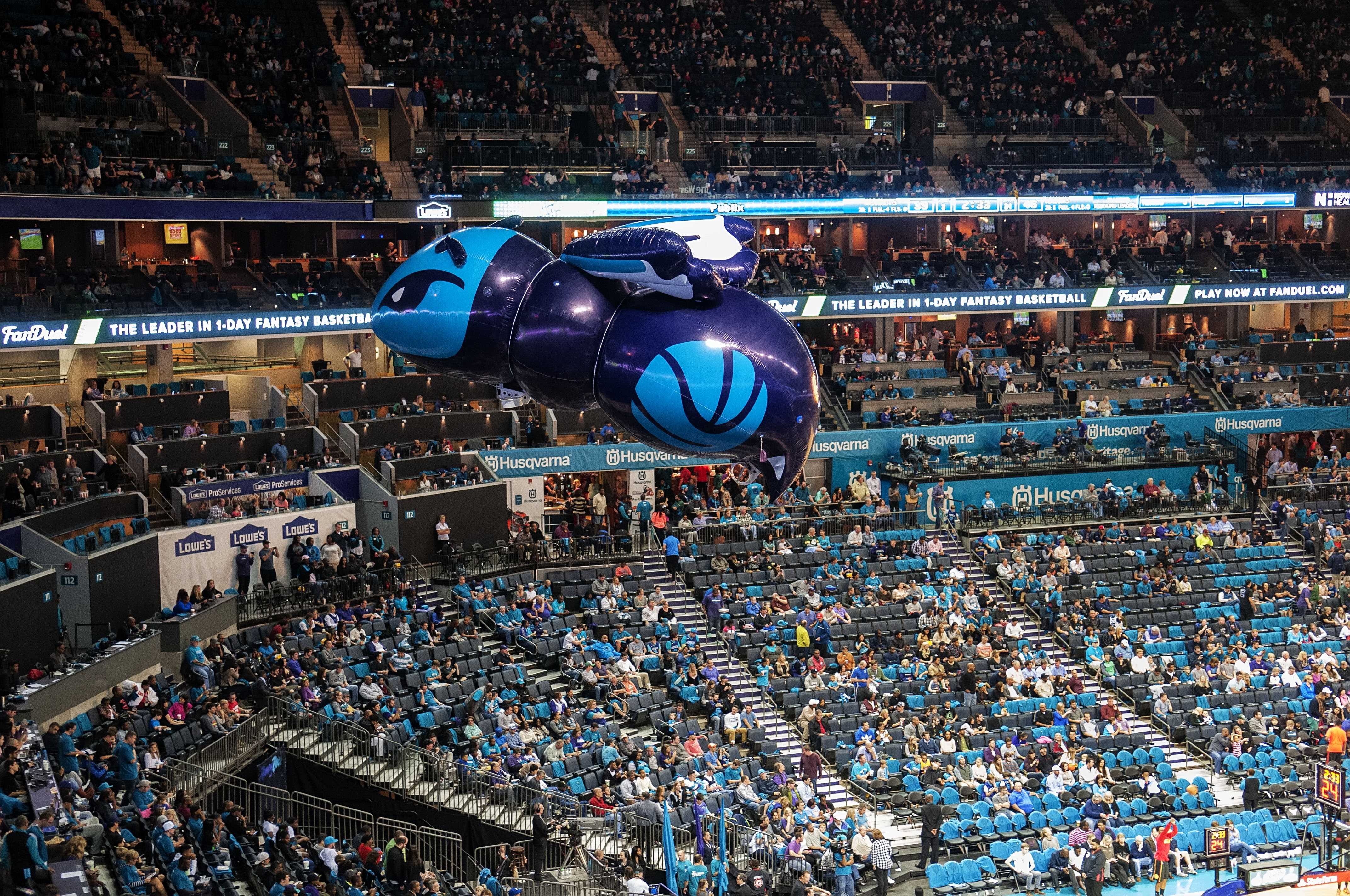 Hornets-Blimp-Buzzes-Crowd