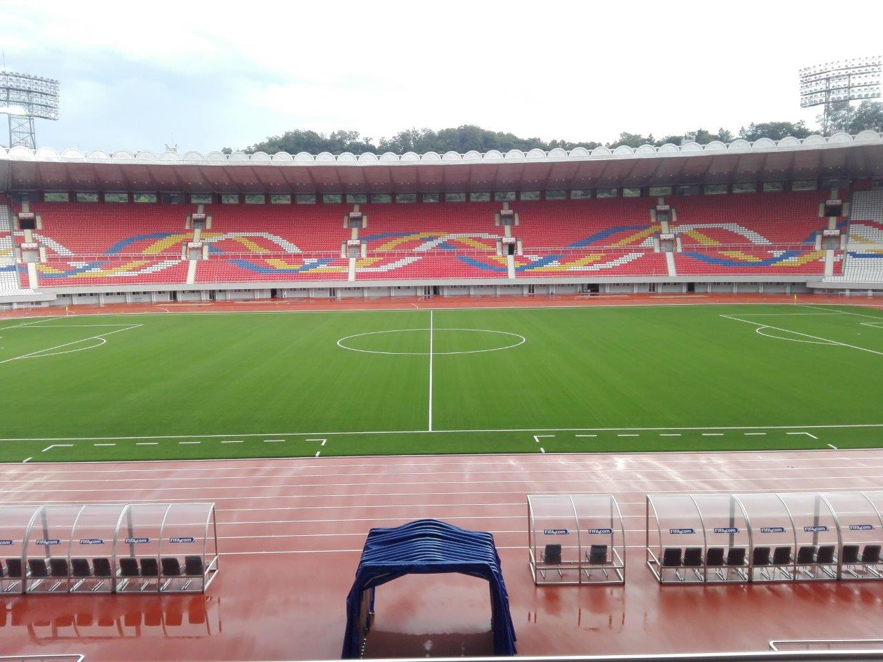 KIM-IL-SUNG-STADIUM-1