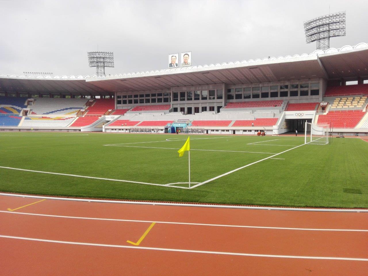 KIM-IL-SUNG-STADIUM-3