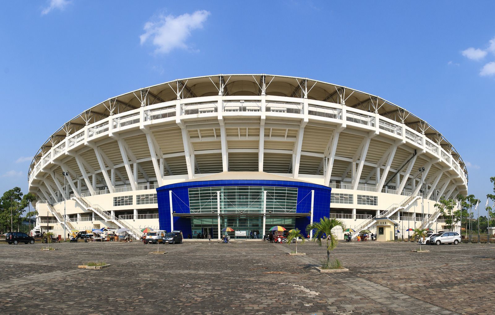 8-AjiImbutStadium