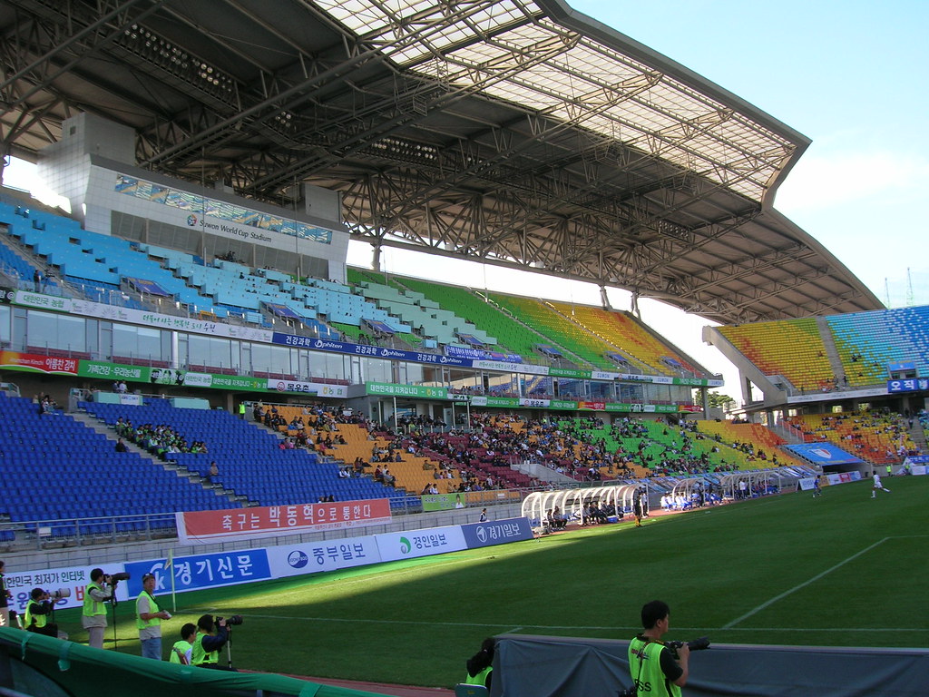 4-SuwonWorldCupStadium