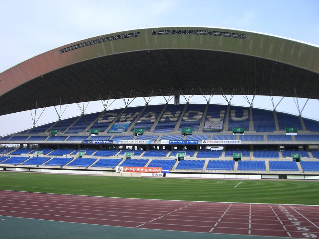 13GwangjuWorldCupStadium