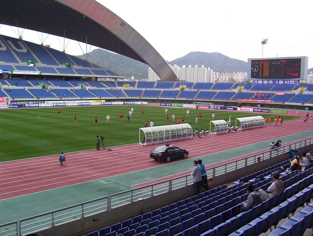 14GwangjuWorldCupStadium