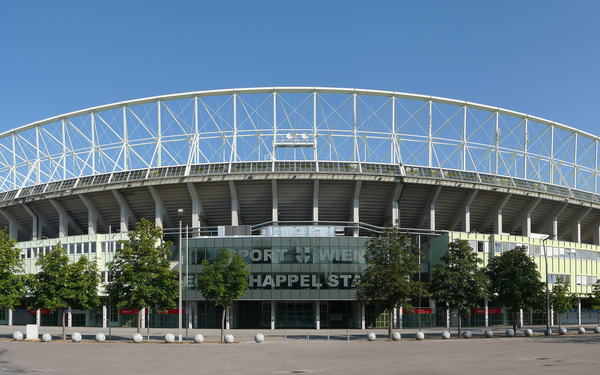 17ErnstHappelStadion