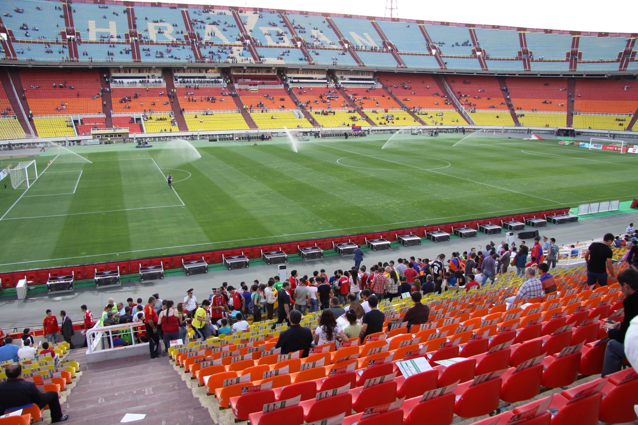 3-HrazdanStadium