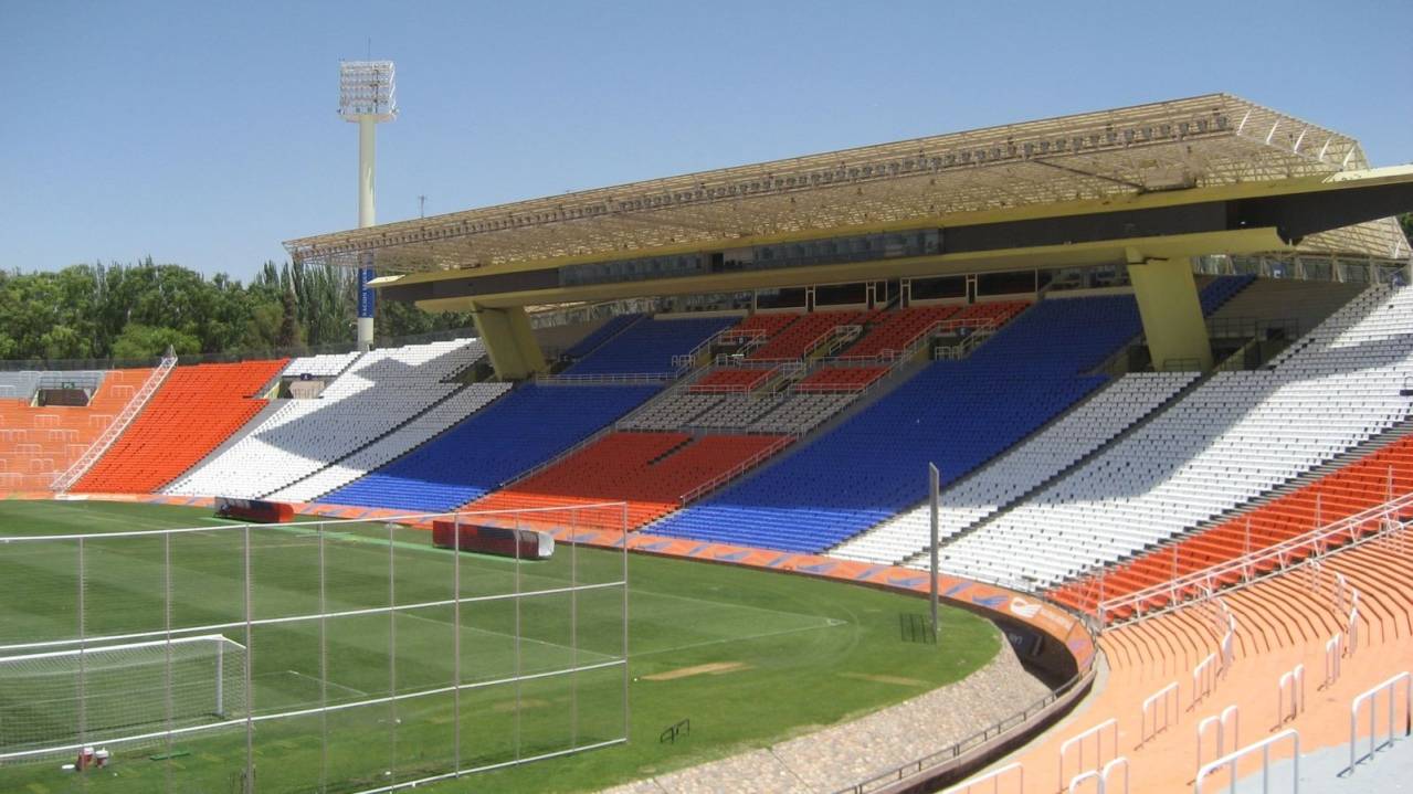 13-EstadioMalvinasArgentinas
