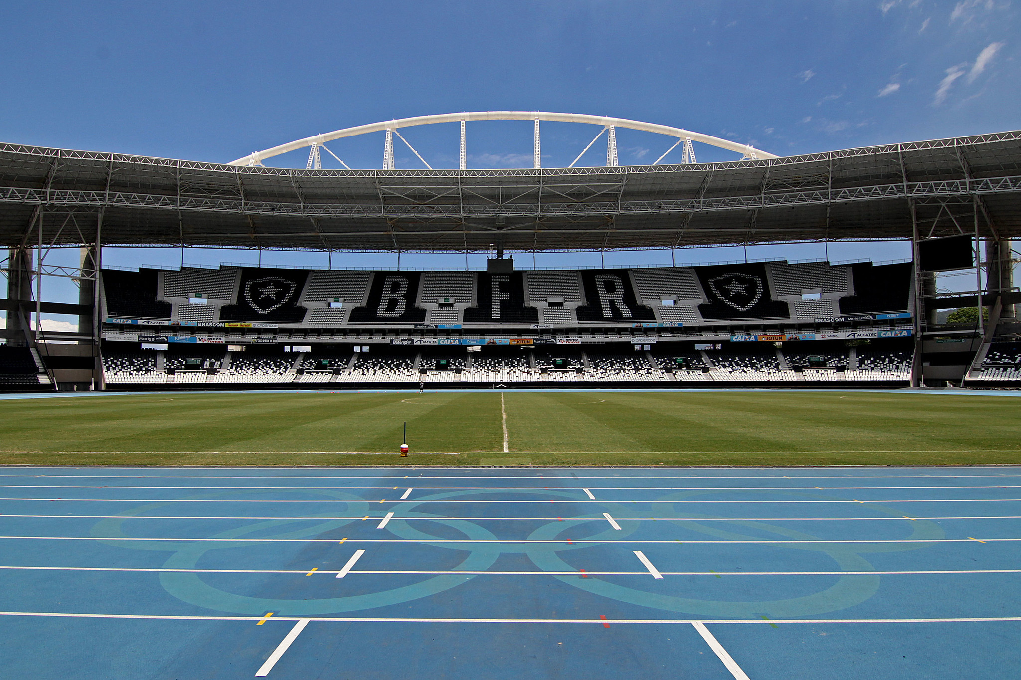 3-EstádioOlímpicoNiltonSantos