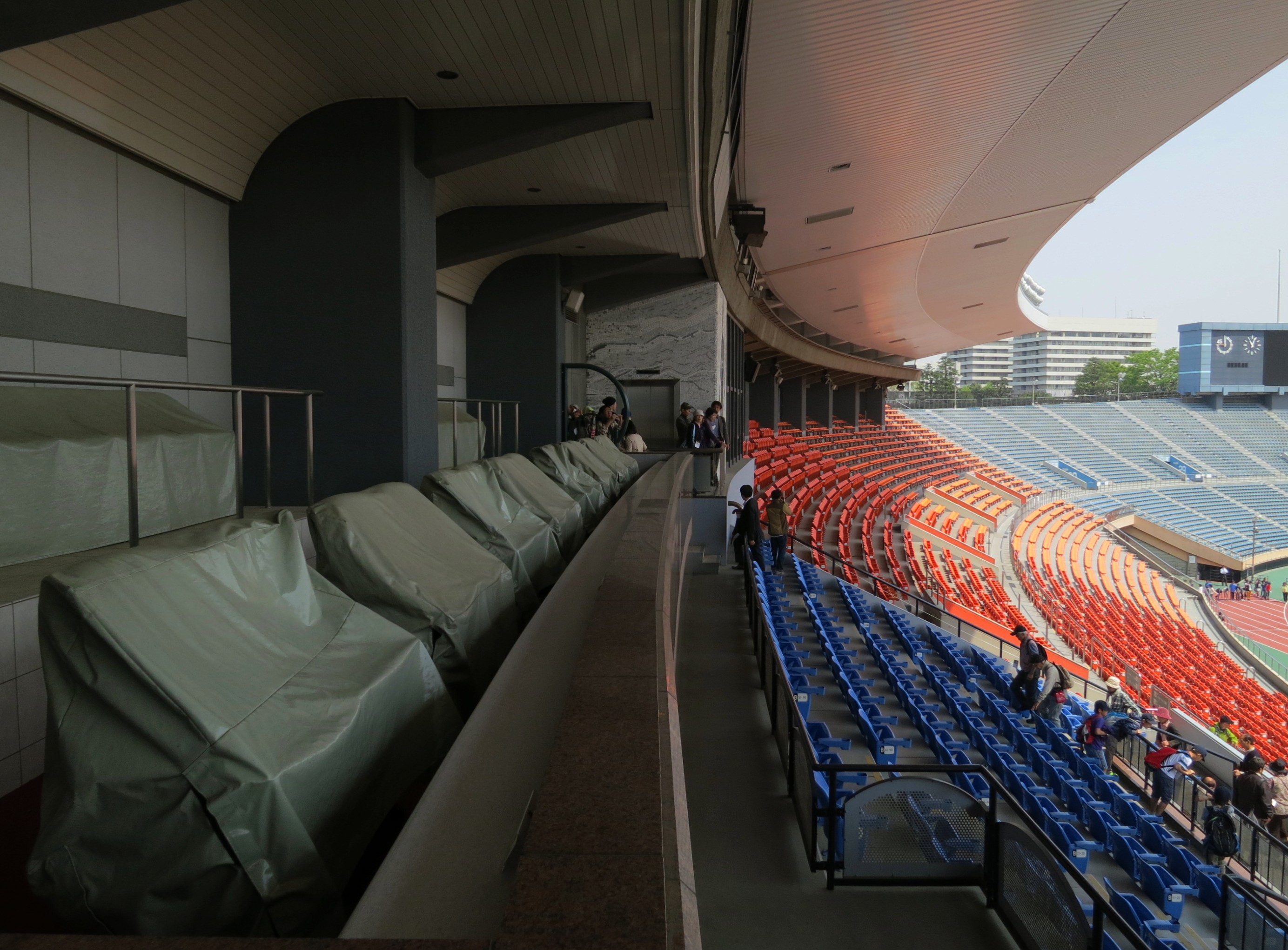 7-JapanNationalStadium-Old