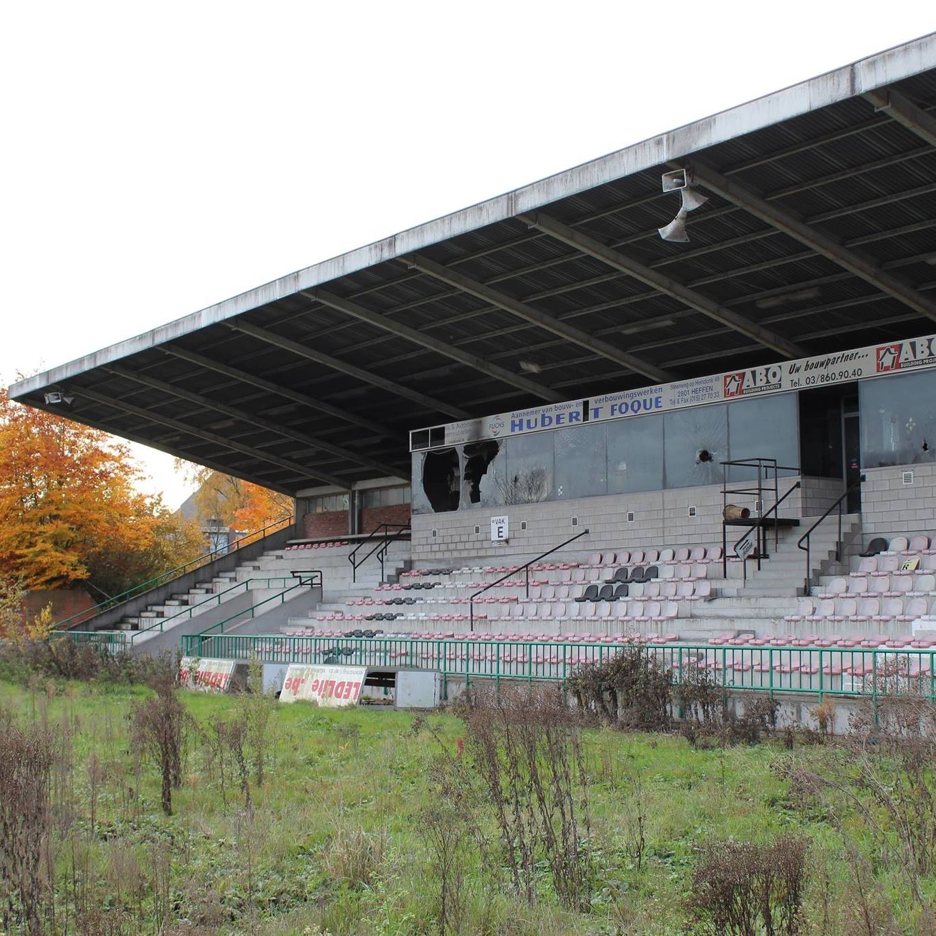 1-CharmillesStadium