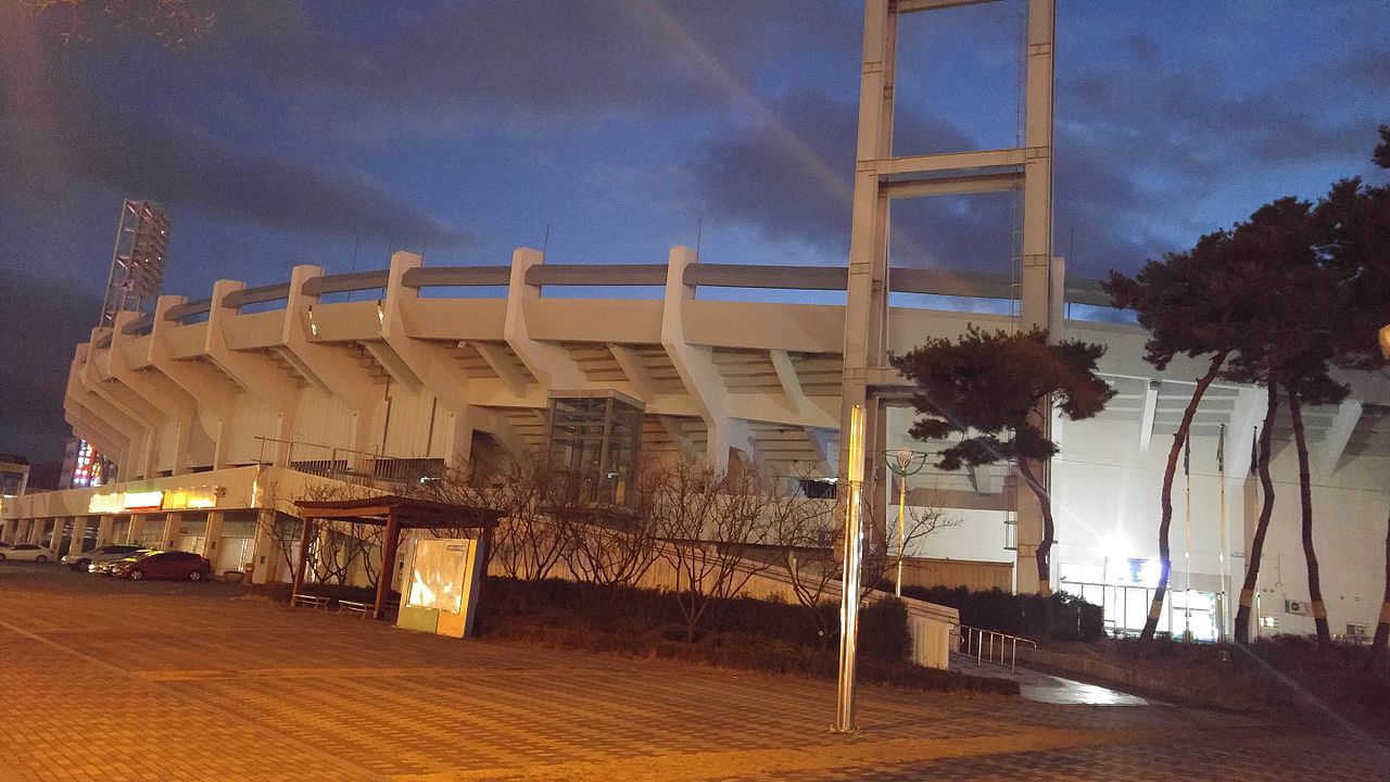 2-DaejeonHanbatSportsComplex