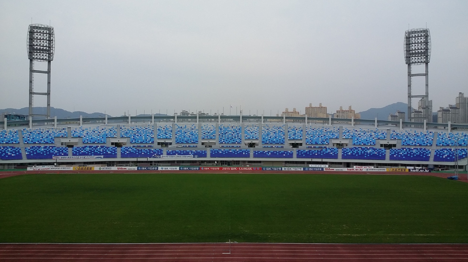 3-DaejeonHanbatSportsComplex