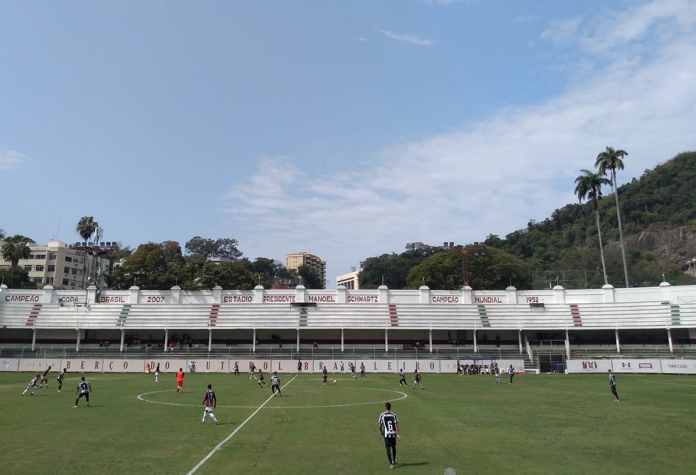 4-EstadiodasLaranjeiras