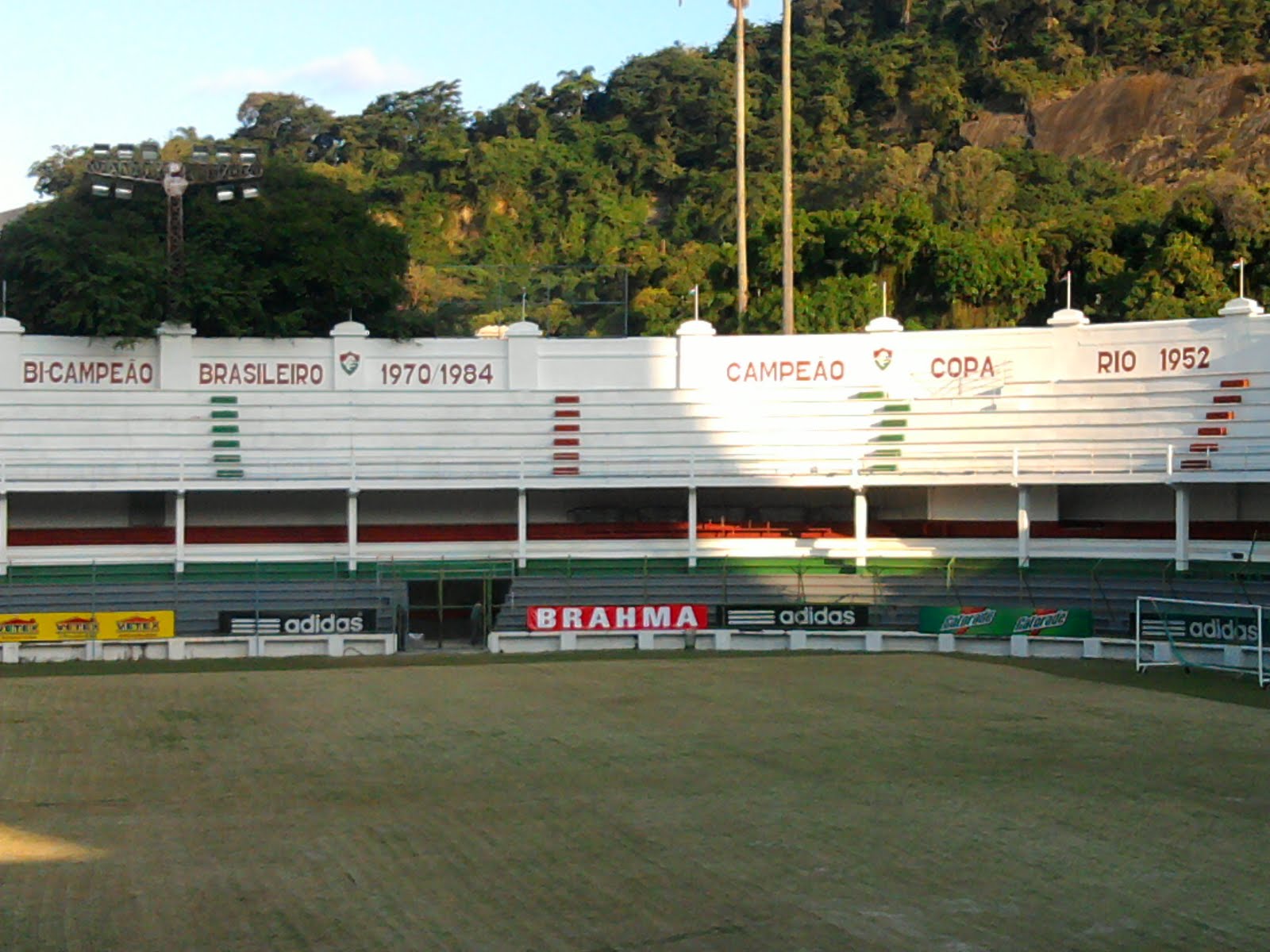 8-EstadiodasLaranjeiras