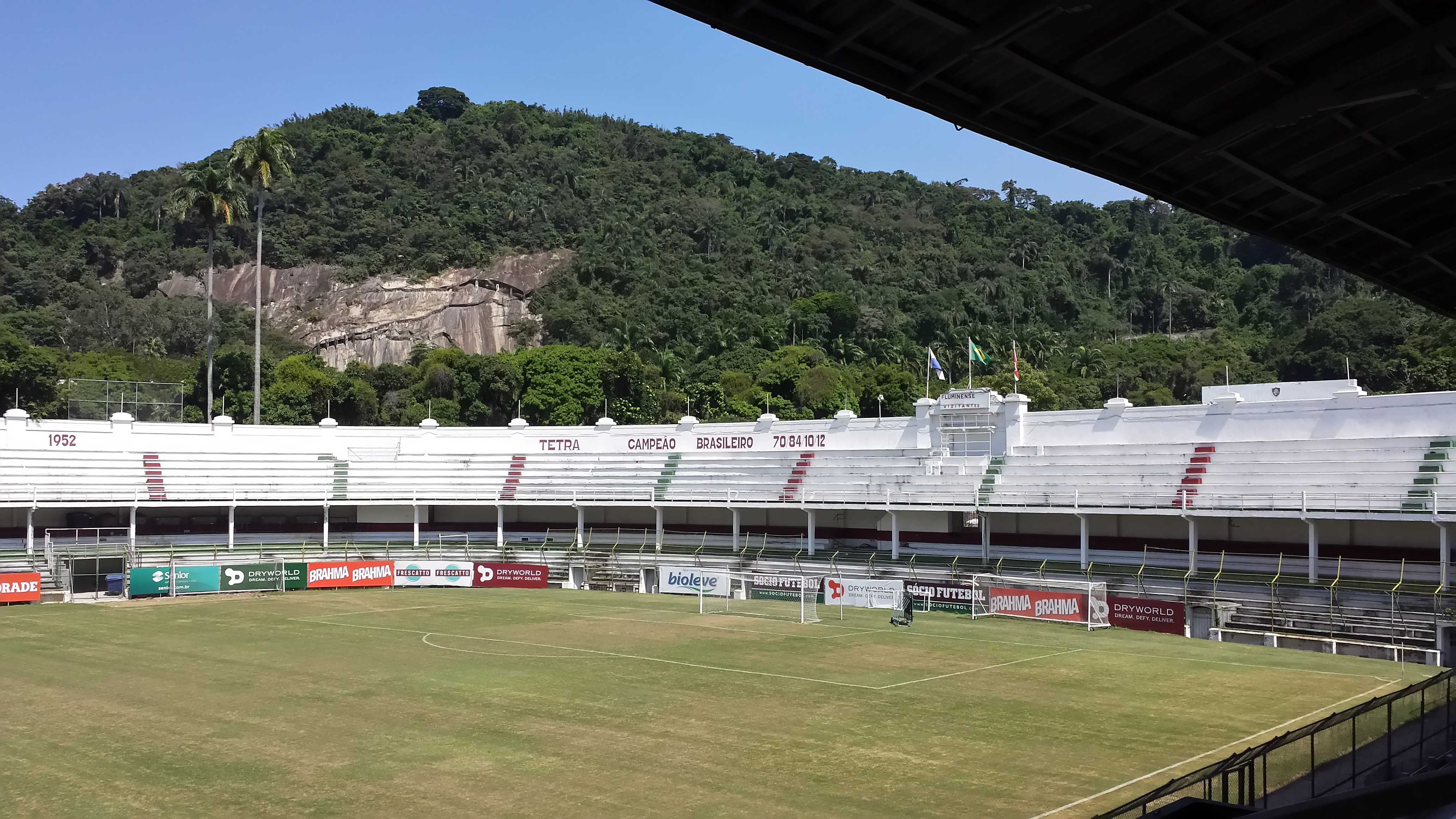 10-EstadiodasLaranjeiras