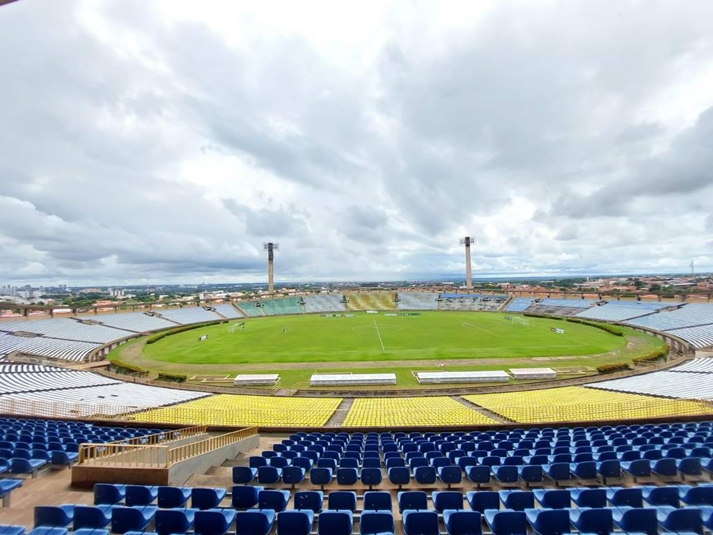 2-EstadioGovernadorAlbertoTavaresSilva-Albertão