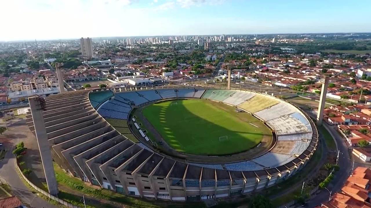 3-EstadioGovernadorAlbertoTavaresSilva-Albertão