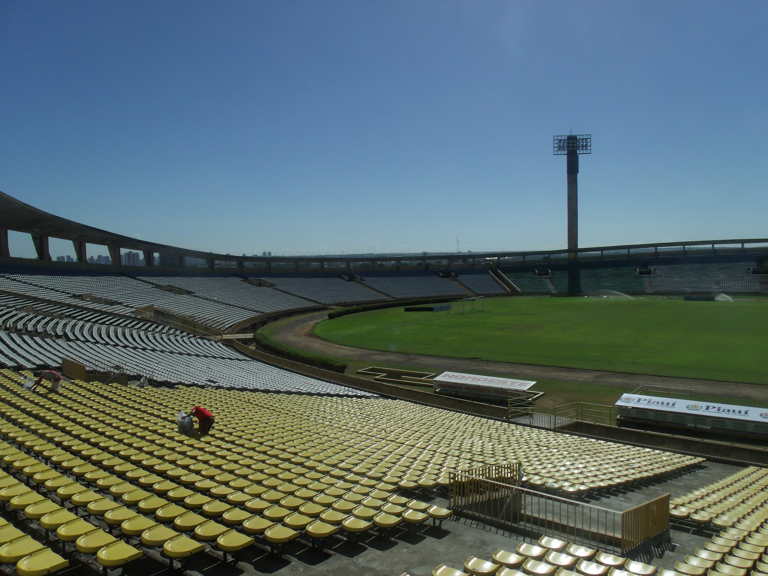 10-EstadioGovernadorAlbertoTavaresSilva-Albertão