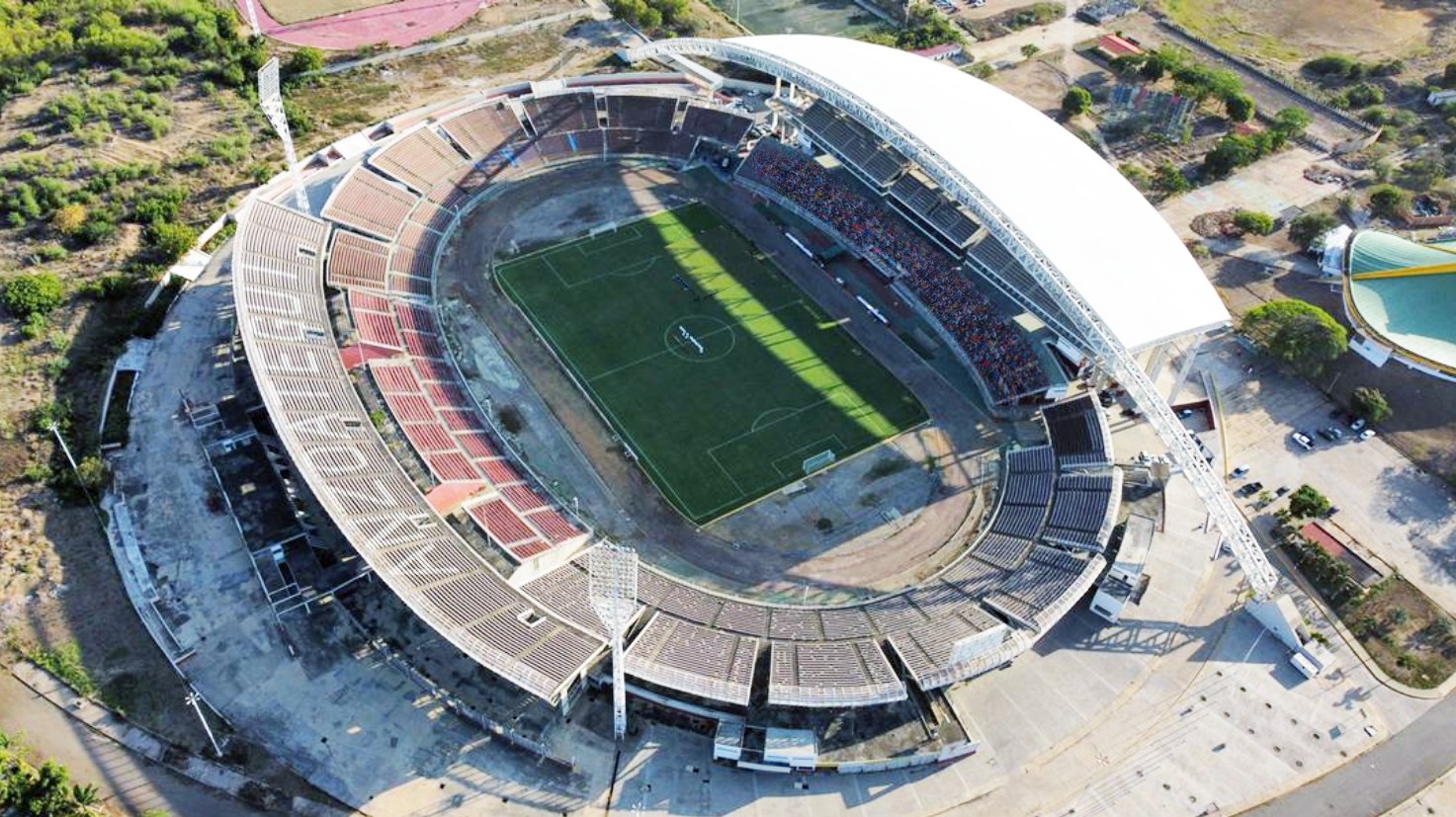 3-EstadioJoseAntonioAnzoategui