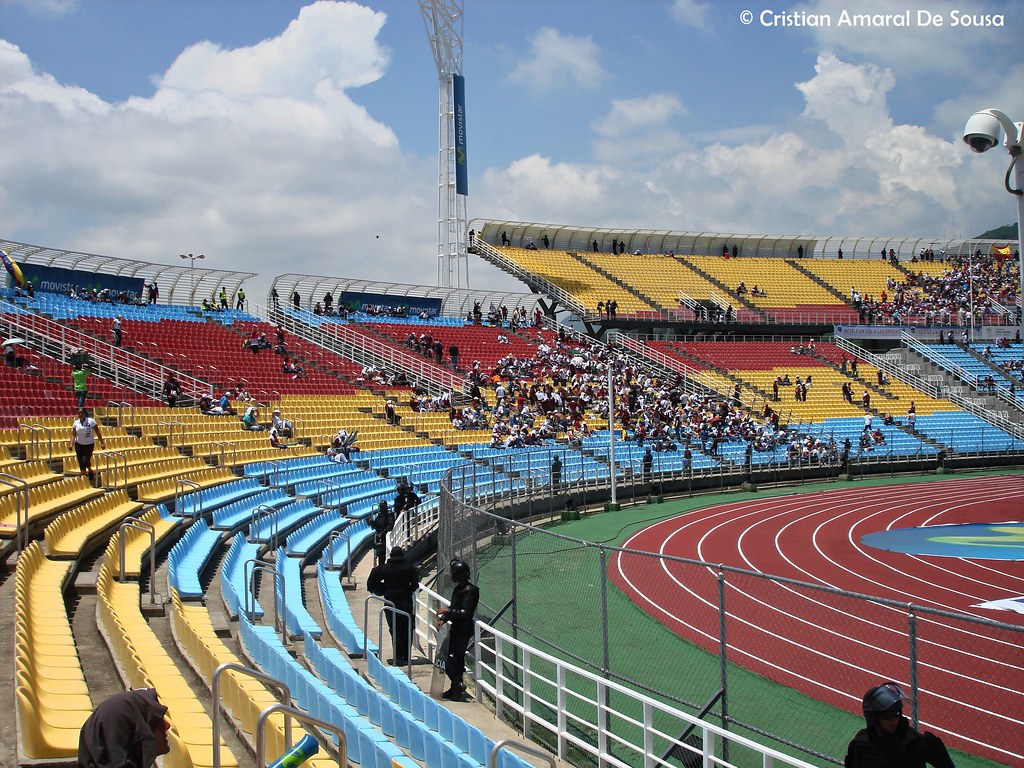 9-EstadioJoseAntonioAnzoategui