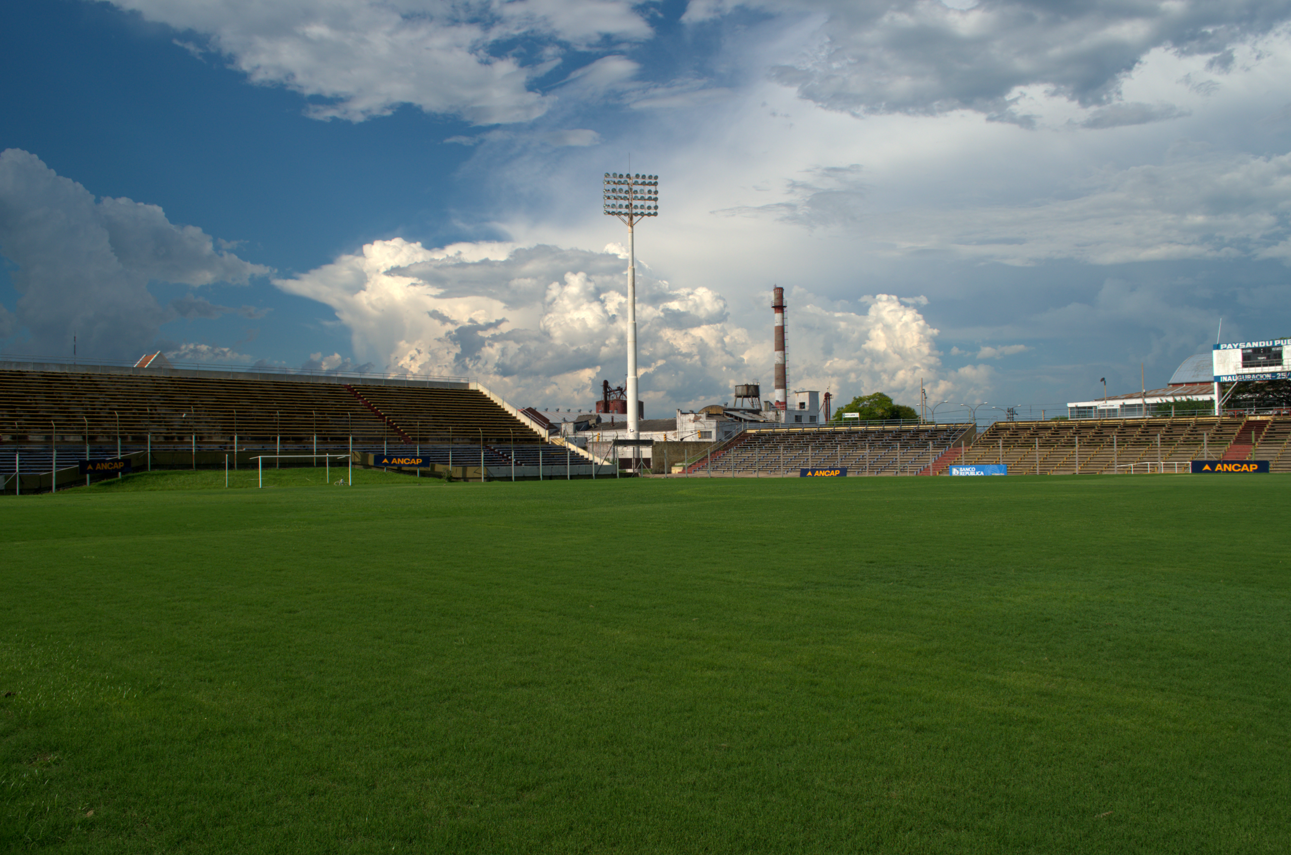 9-EstadioParqueArtigas