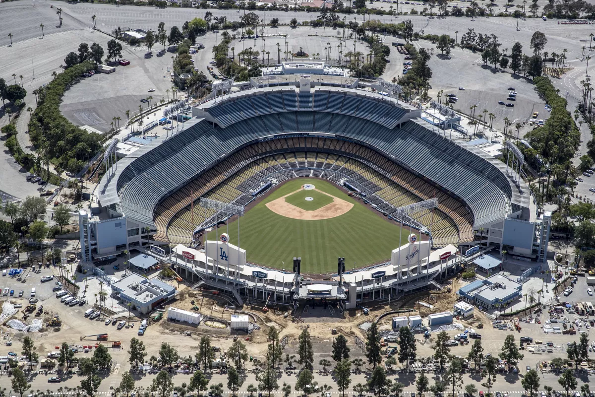 8-DodgerStadium