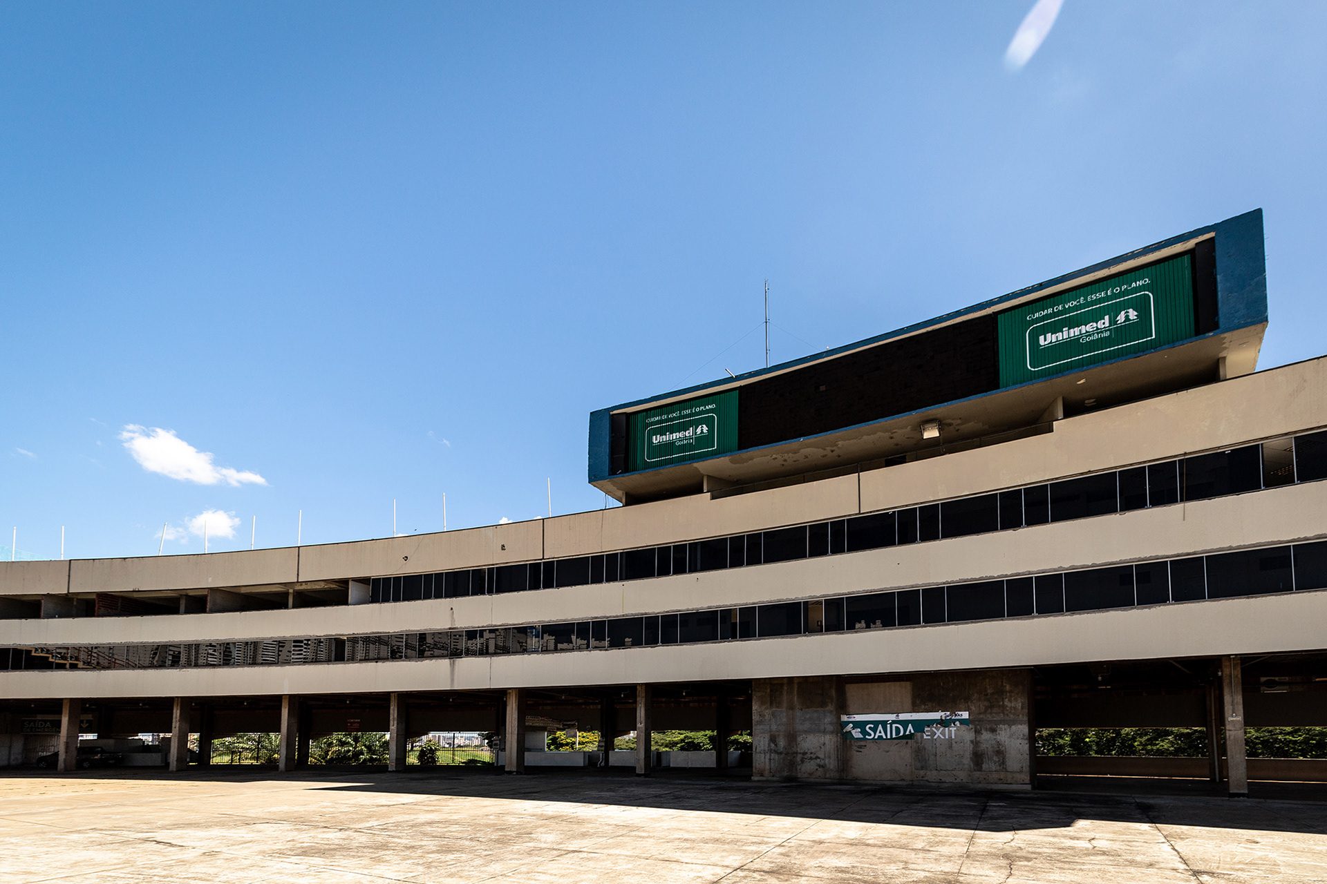 6-EstadioSerraDourada