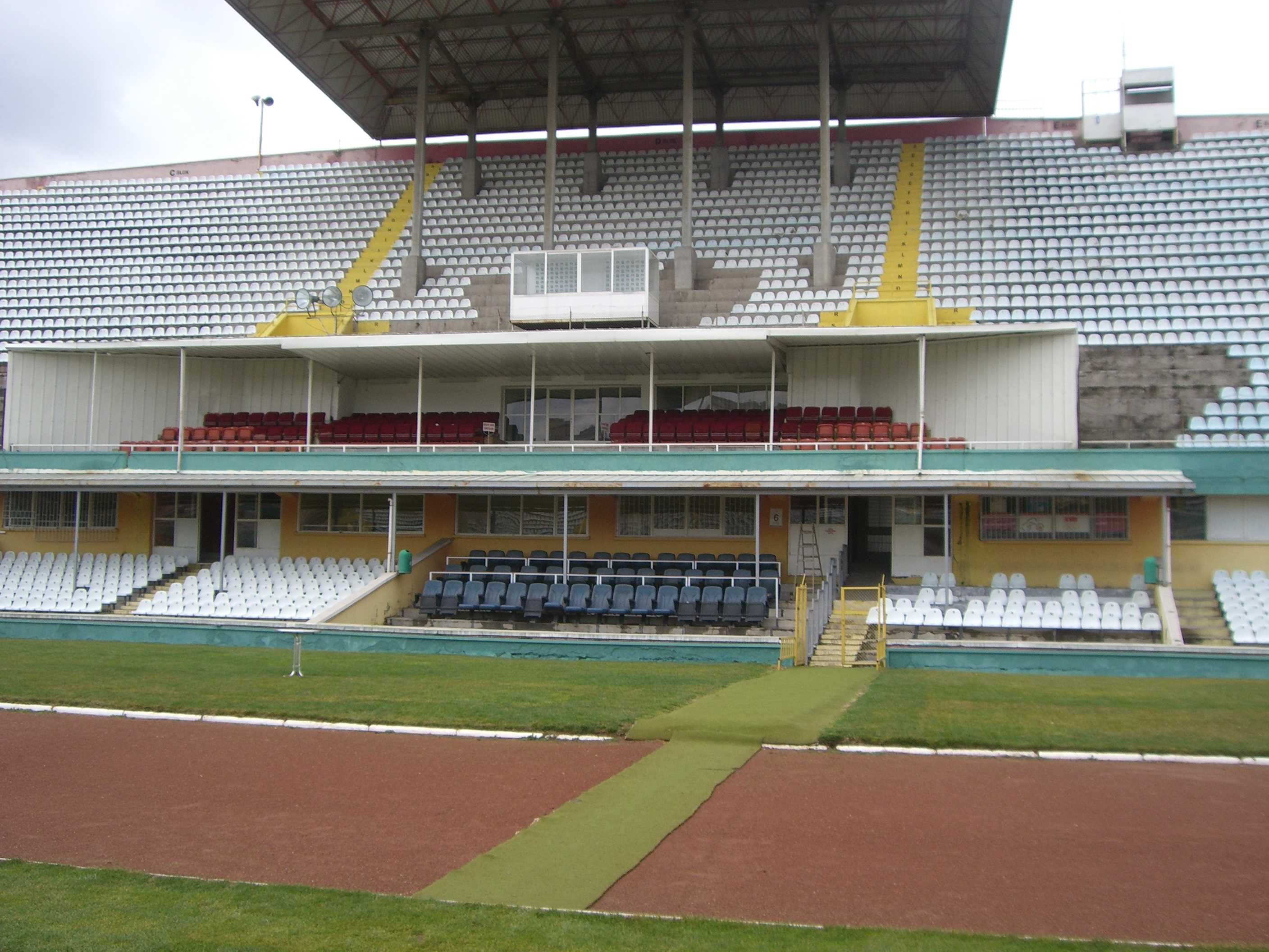 30-CebeciInonuStadium